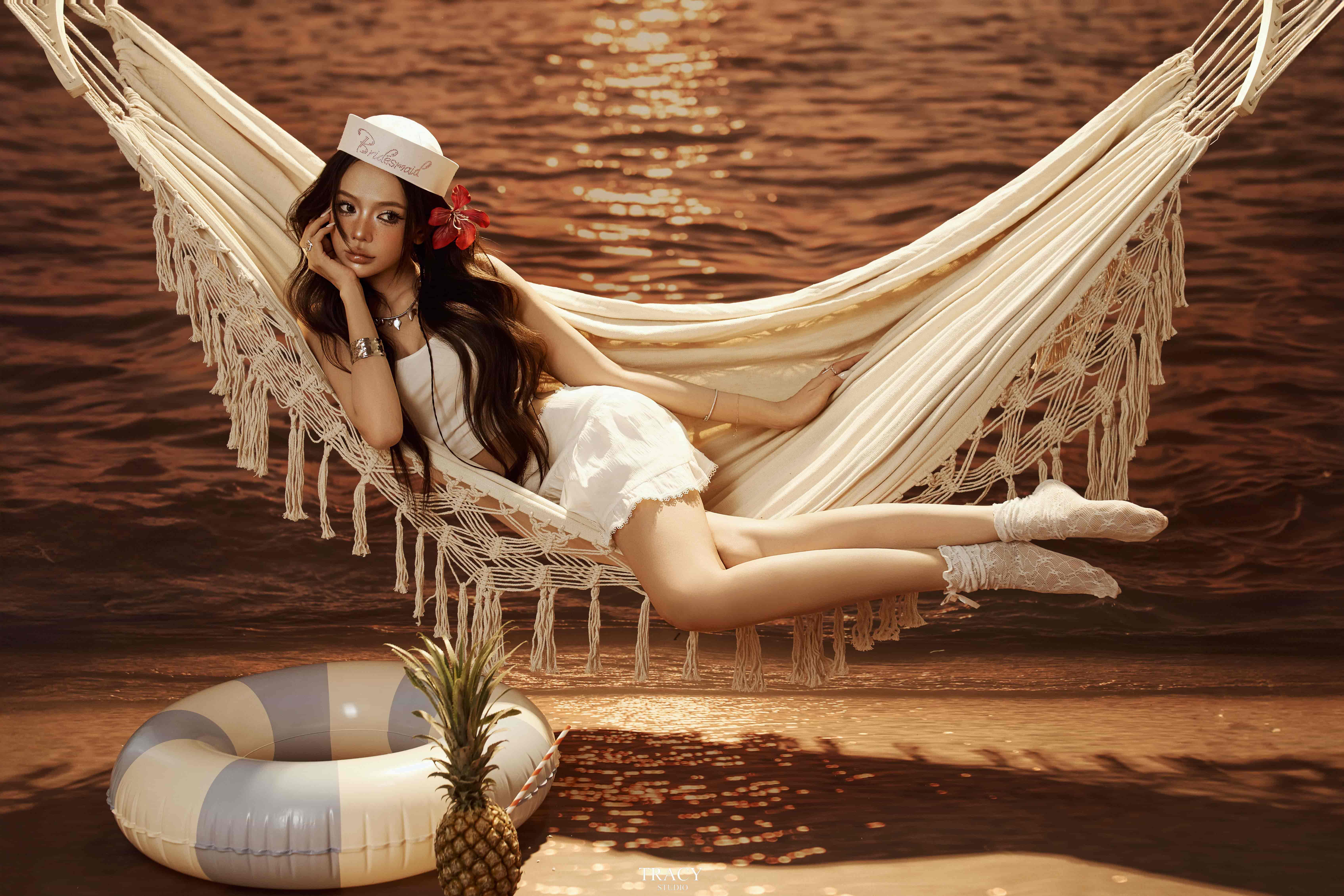 frontend/img/gallery/concept-cool-ngau-slay/tracy-studio-chup-concept-summer (10).jpg